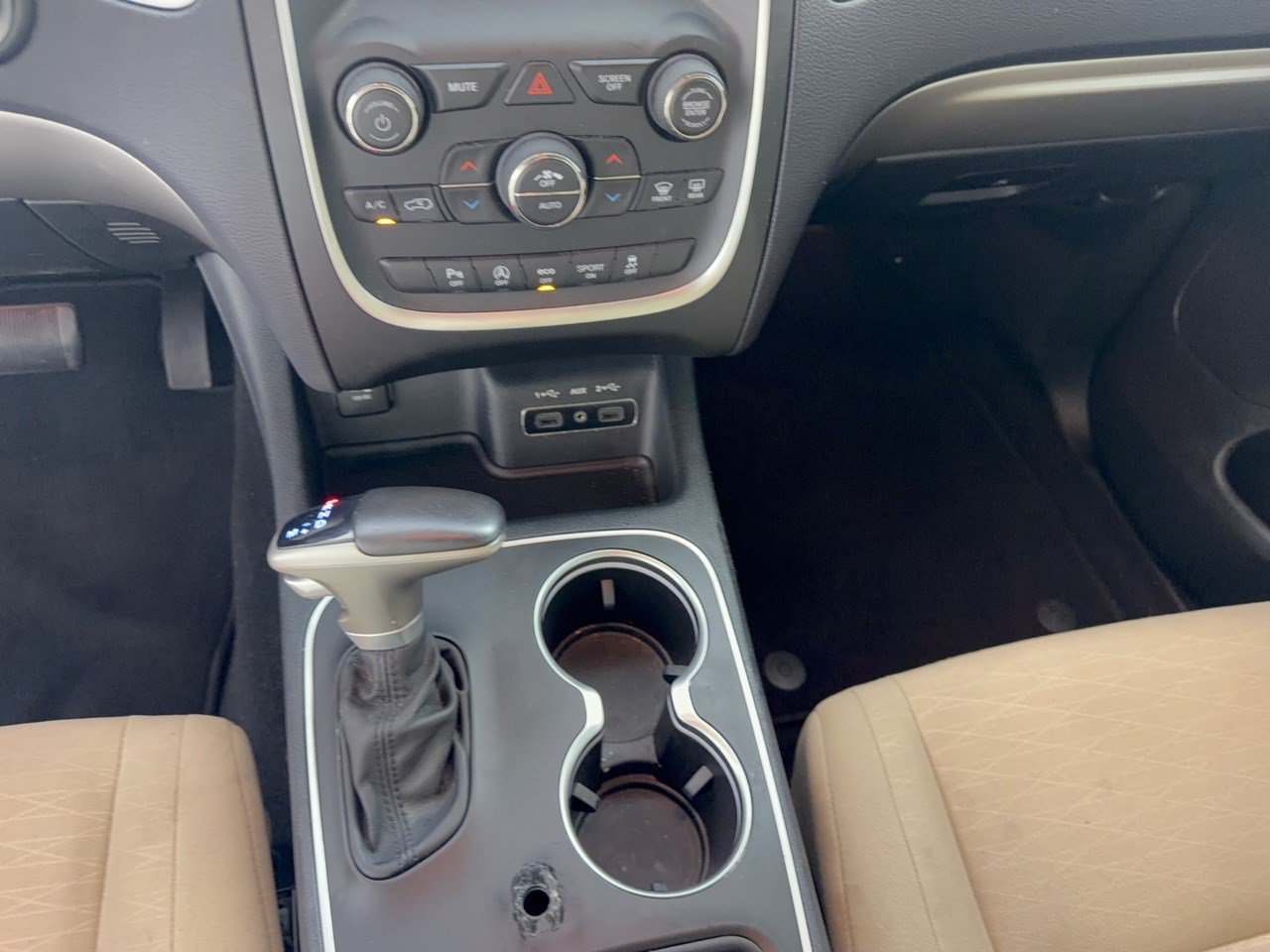 Used 2019 Dodge Durango SXT AWD/4WD image 21