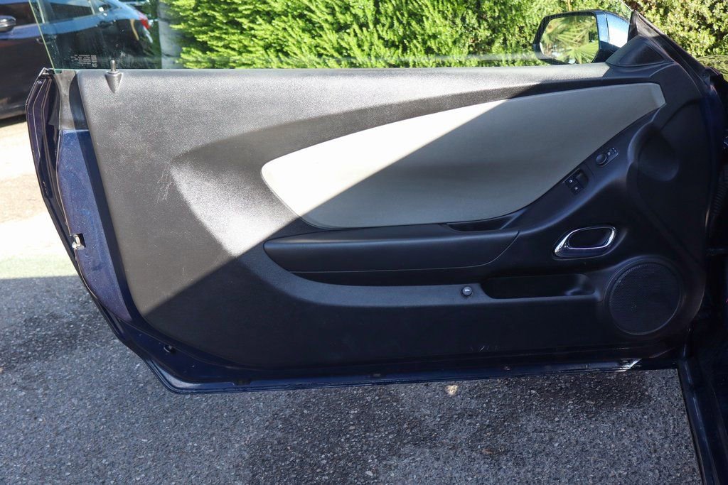 Used 2011 Chevrolet Camaro LS RWD image 14