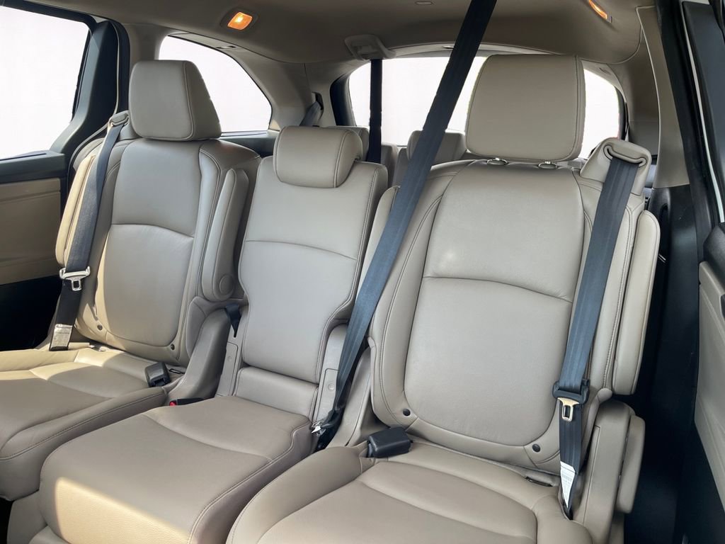 Used 2023 Honda Odyssey Touring image 13