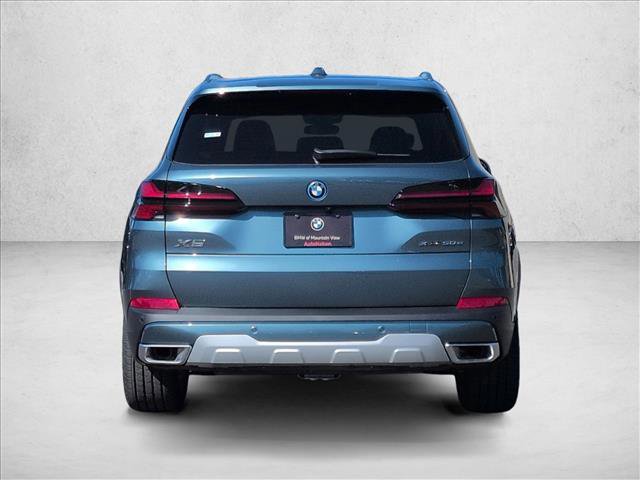 New 2026 BMW X5 xDrive50e image 8
