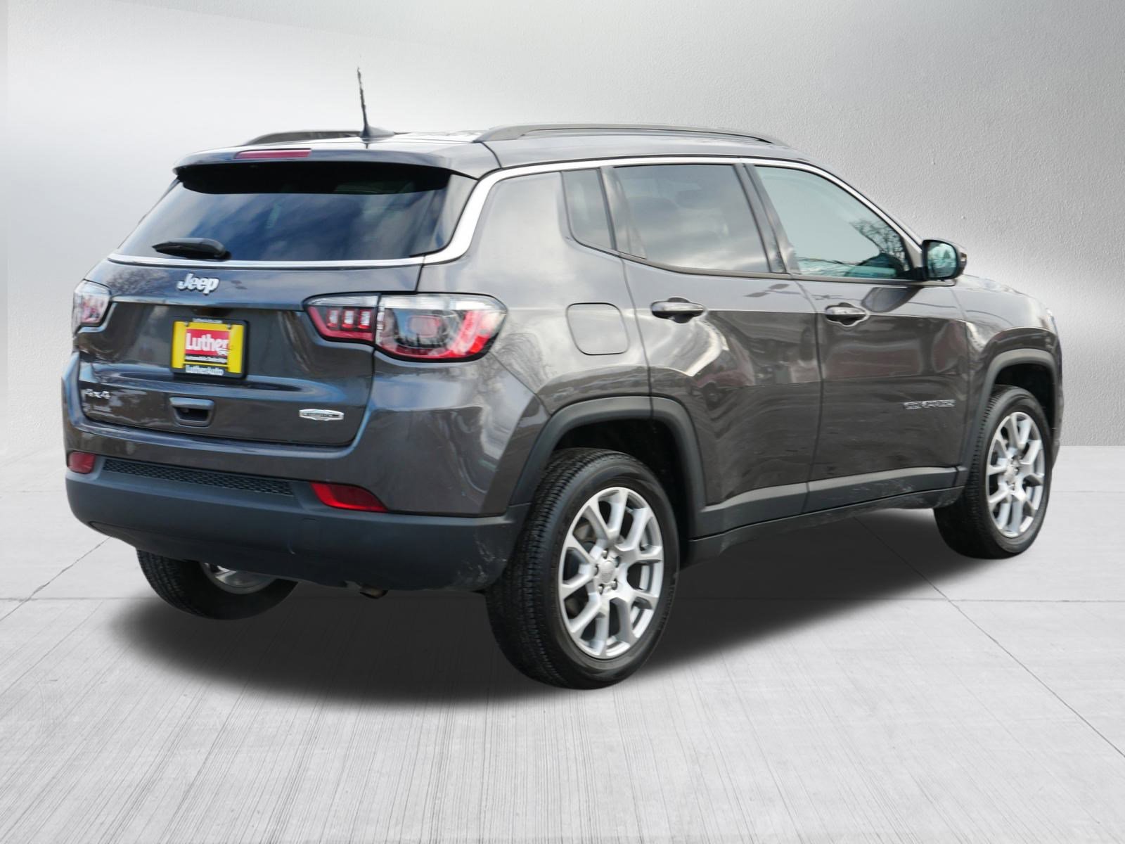 Certified 2022 Jeep Compass Latitude image 7