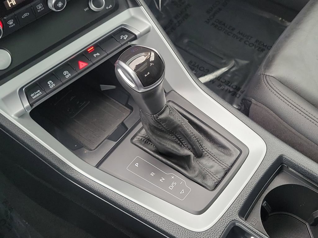 Used 2020 Audi Q3 2.0T Premium Plus w/ Premium Plus Package image 12