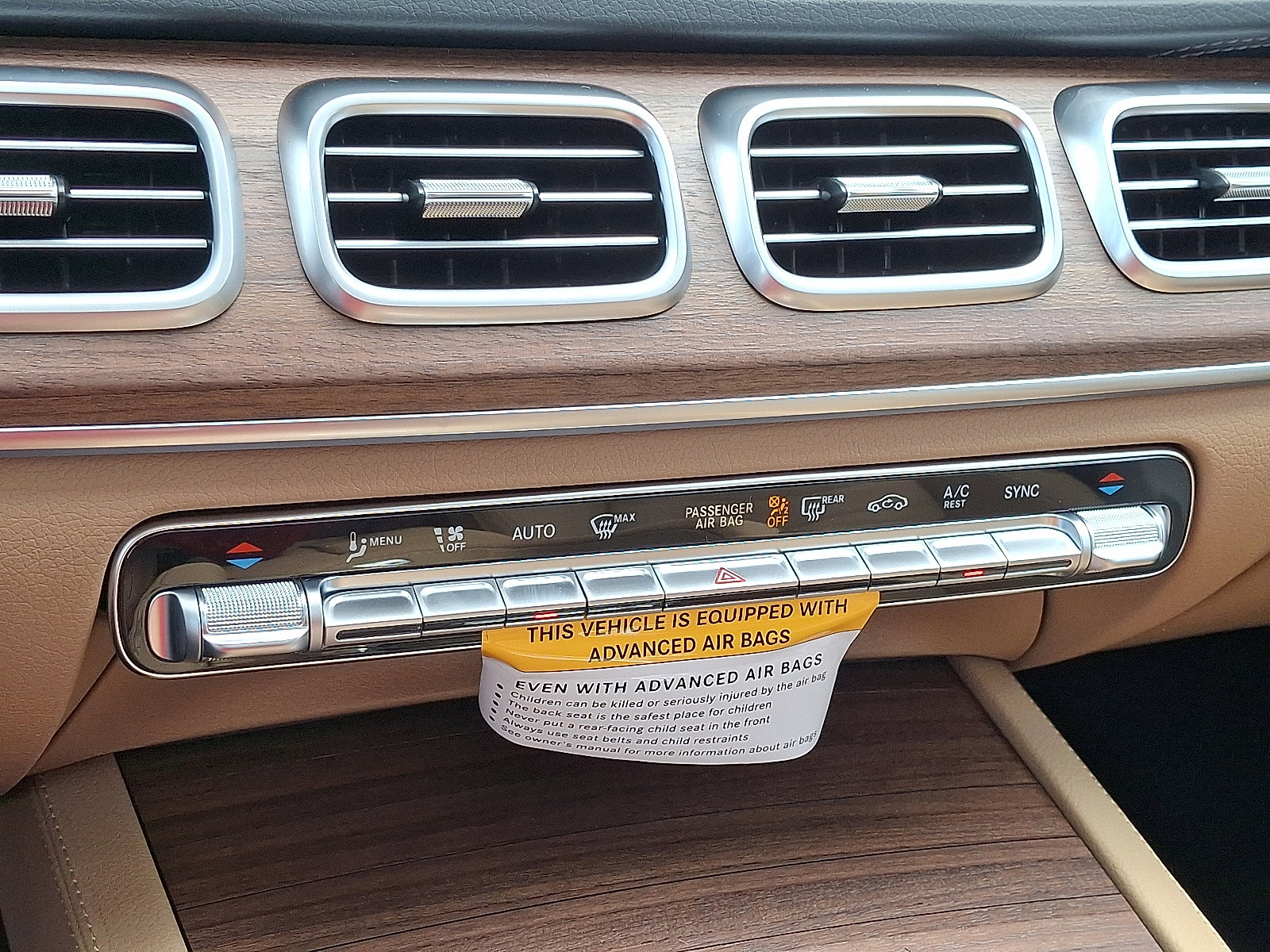 New 2026 Mercedes-Benz GLS 450 4MATIC image 10