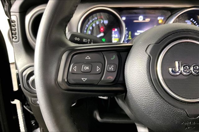 Used 2023 Jeep Wrangler Unlimited AWD/4WD image 9