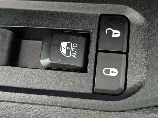 Certified 2023 Jeep Compass Altitude image 32