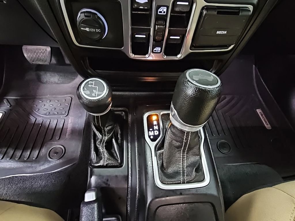 Used 2021 Jeep Wrangler Unlimited Sahara image 21