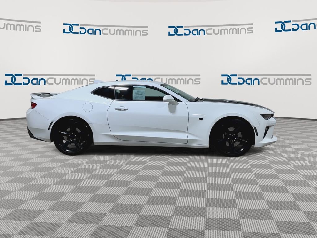 Used 2018 Chevrolet Camaro SS image 9