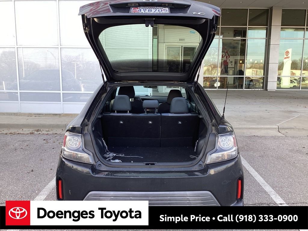 Used 2015 Scion tC image 7