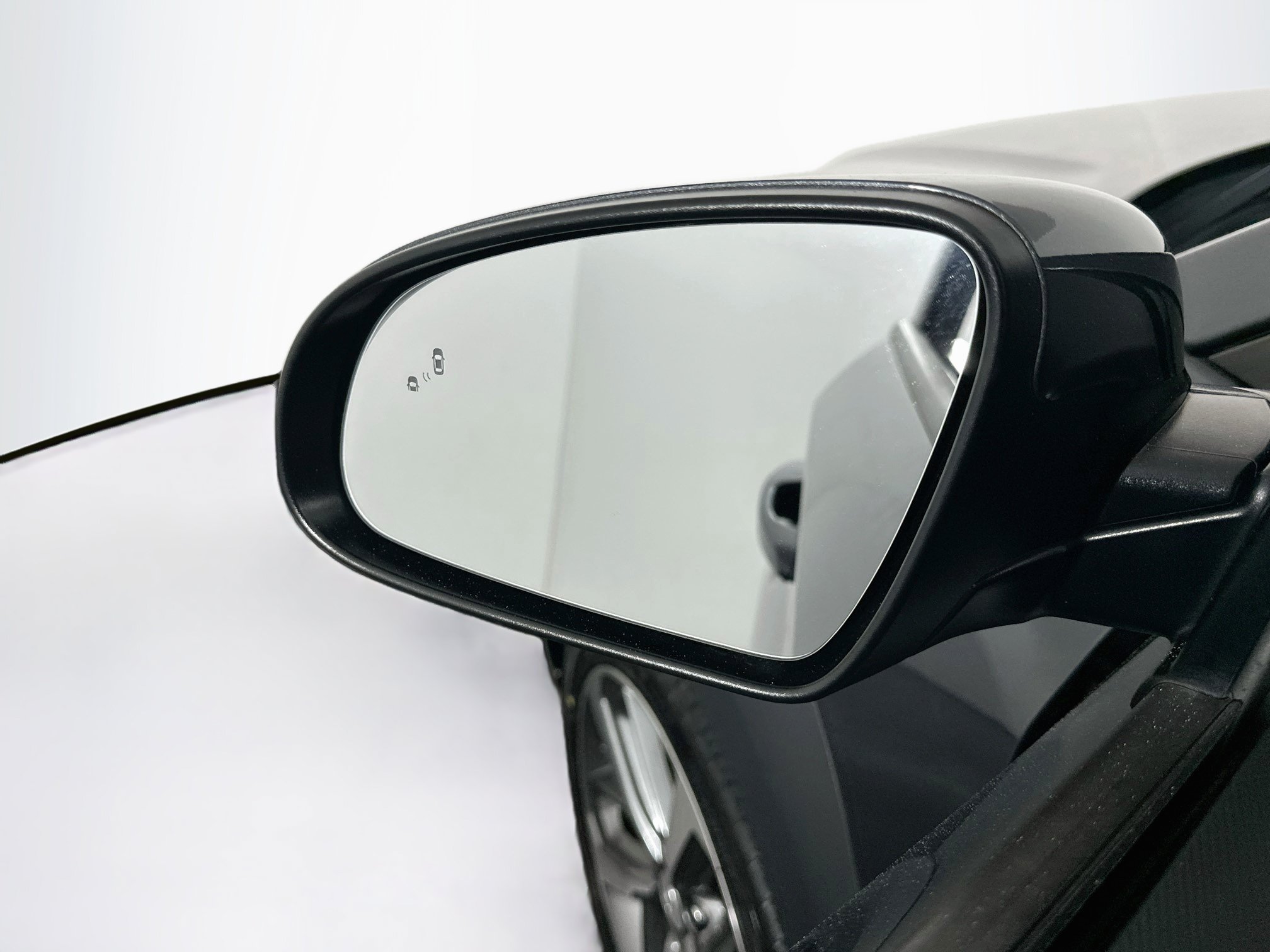 Used 2020 Hyundai Kona Limited w/ Cargo Package FWD image 16