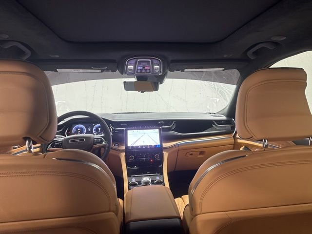 Used 2025 Jeep Grand Cherokee Summit image 22