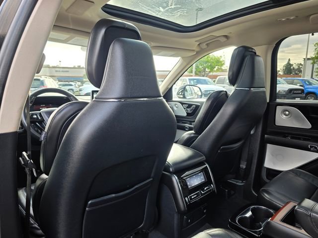 Used 2022 Lincoln Aviator Reserve w/ Equipment Group 201A AWD/4WD image 22