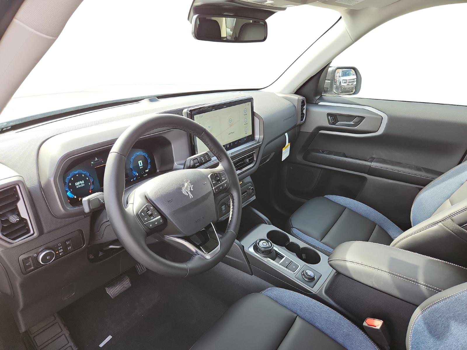 New 2025 Ford Bronco Sport Outer Banks image 11