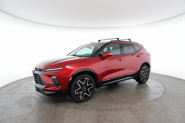 Used 2023 Chevrolet Blazer RS image 3
