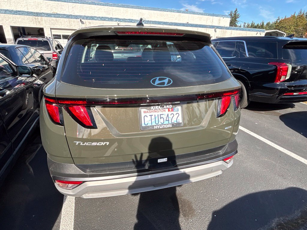 Certified 2025 Hyundai Tucson SE AWD/4WD image 4