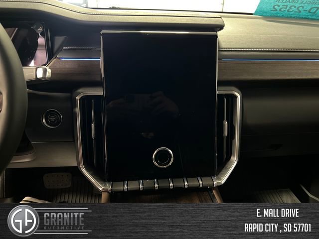 Used 2026 GMC Acadia Denali Ultimate w/ LPO, Floor Liner Package image 18