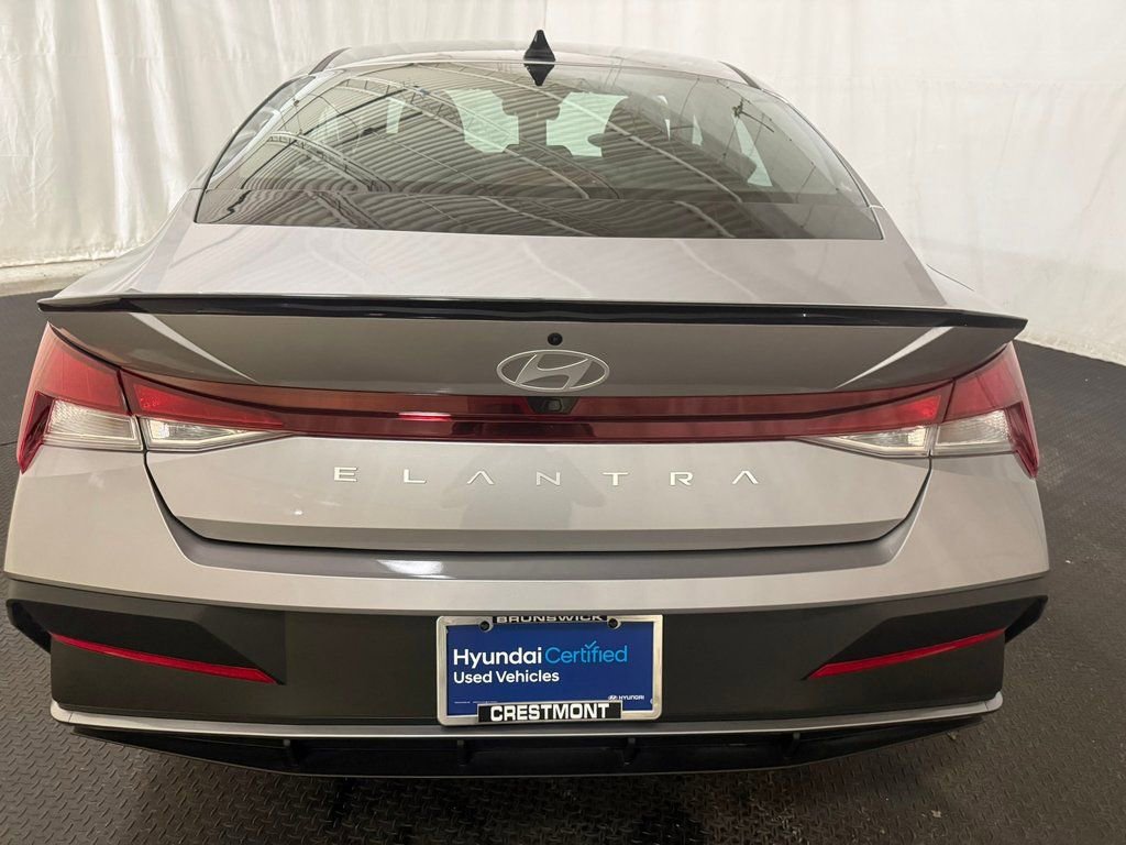 Certified 2025 Hyundai Elantra Sport w/ Cargo Package image 9