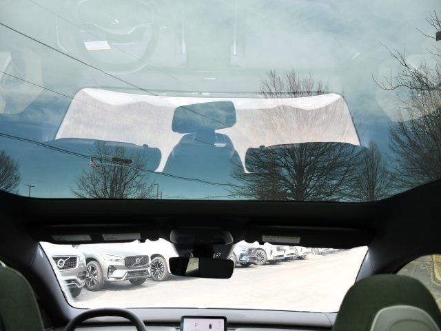 New 2026 Volvo EX30 Plus w/ Protection Package Premier image 23