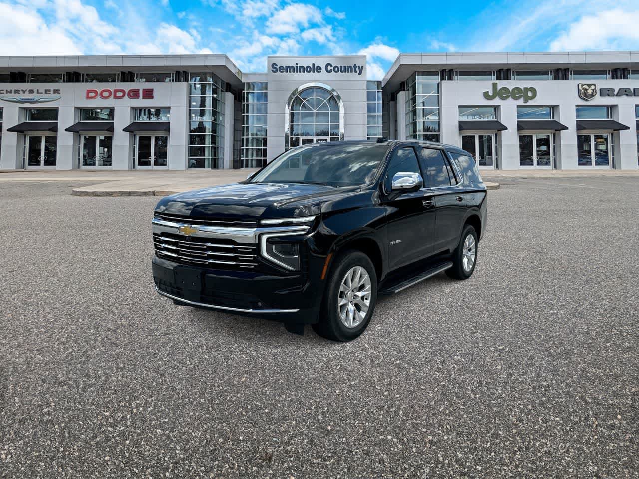 Used 2025 Chevrolet Tahoe Premier AWD/4WD image 1