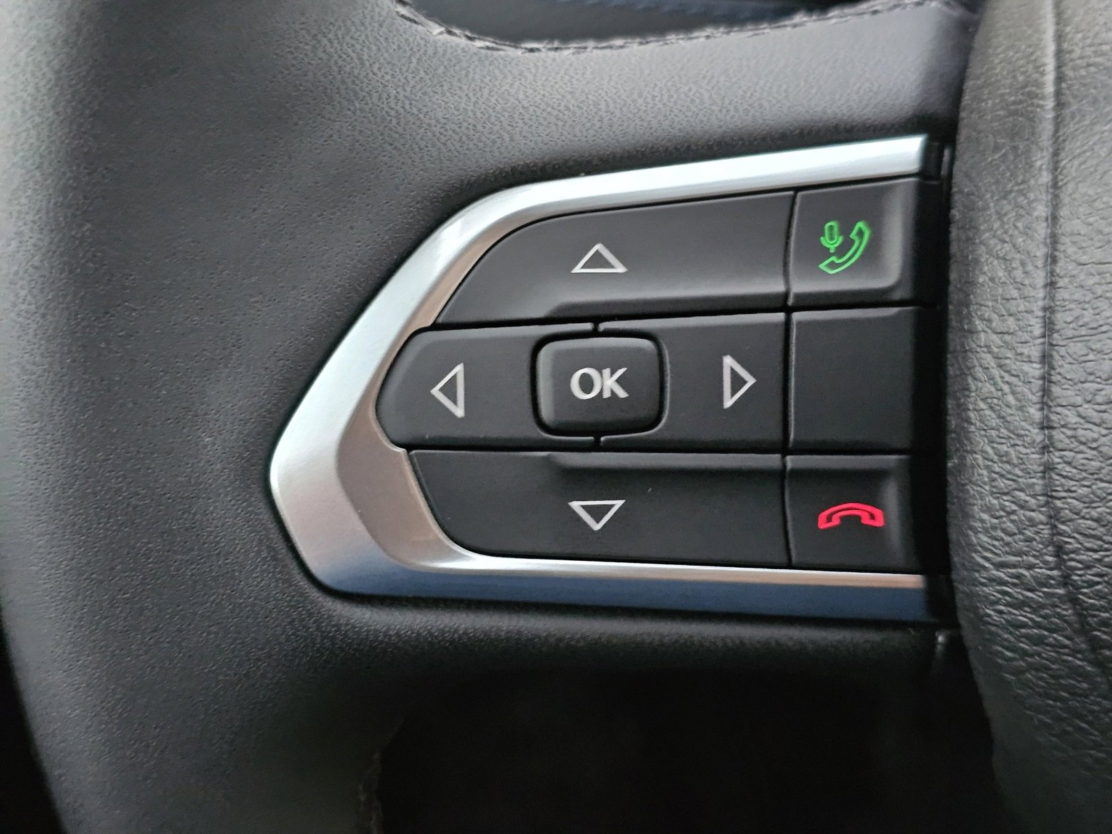 New 2026 Jeep Compass Latitude image 17