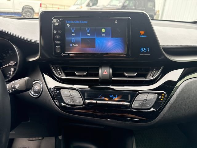 Used 2018 Toyota C-HR XLE FWD image 22