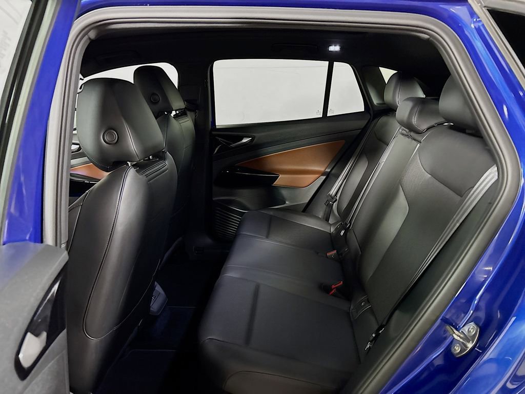 Certified 2021 Volkswagen ID.4 Pro S w/ Gradient Package image 22