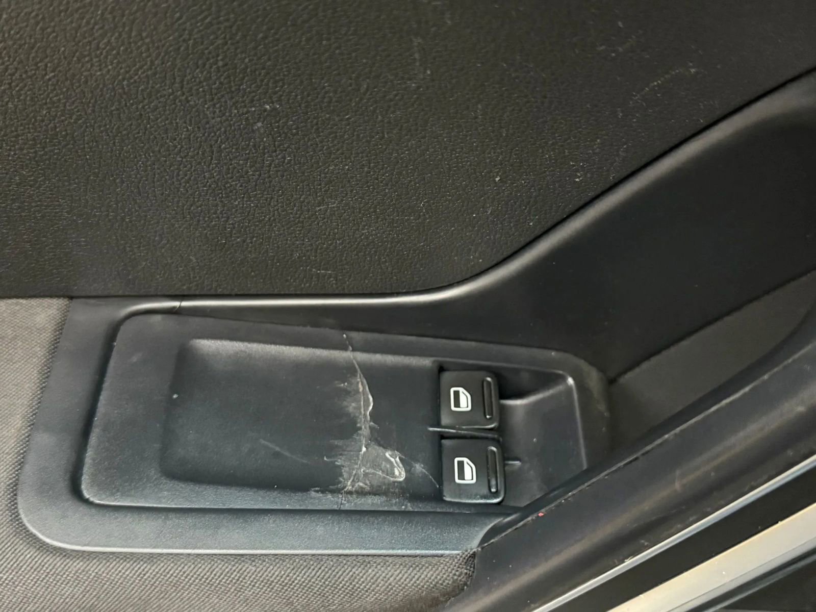 Used 2013 Volkswagen Beetle 2.5 image 21