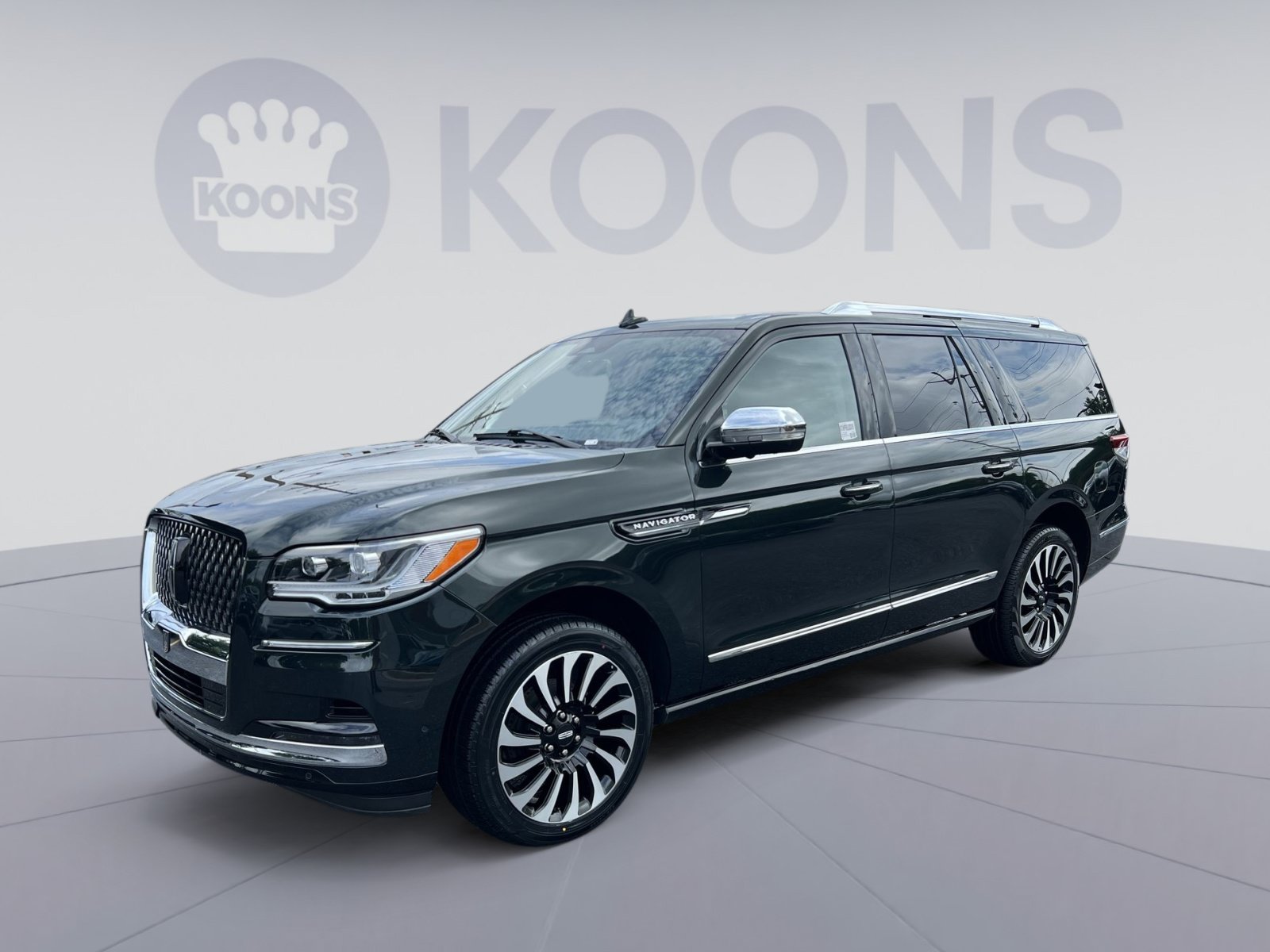 Used 2024 Lincoln Navigator L Black Label AWD/4WD image 1