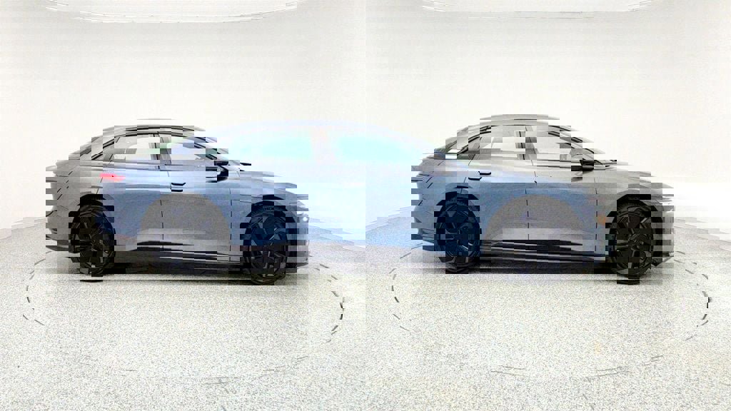 Used 2024 Lucid Air Pure image 4