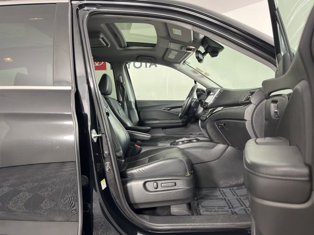 Used 2016 Honda Pilot Elite image 33