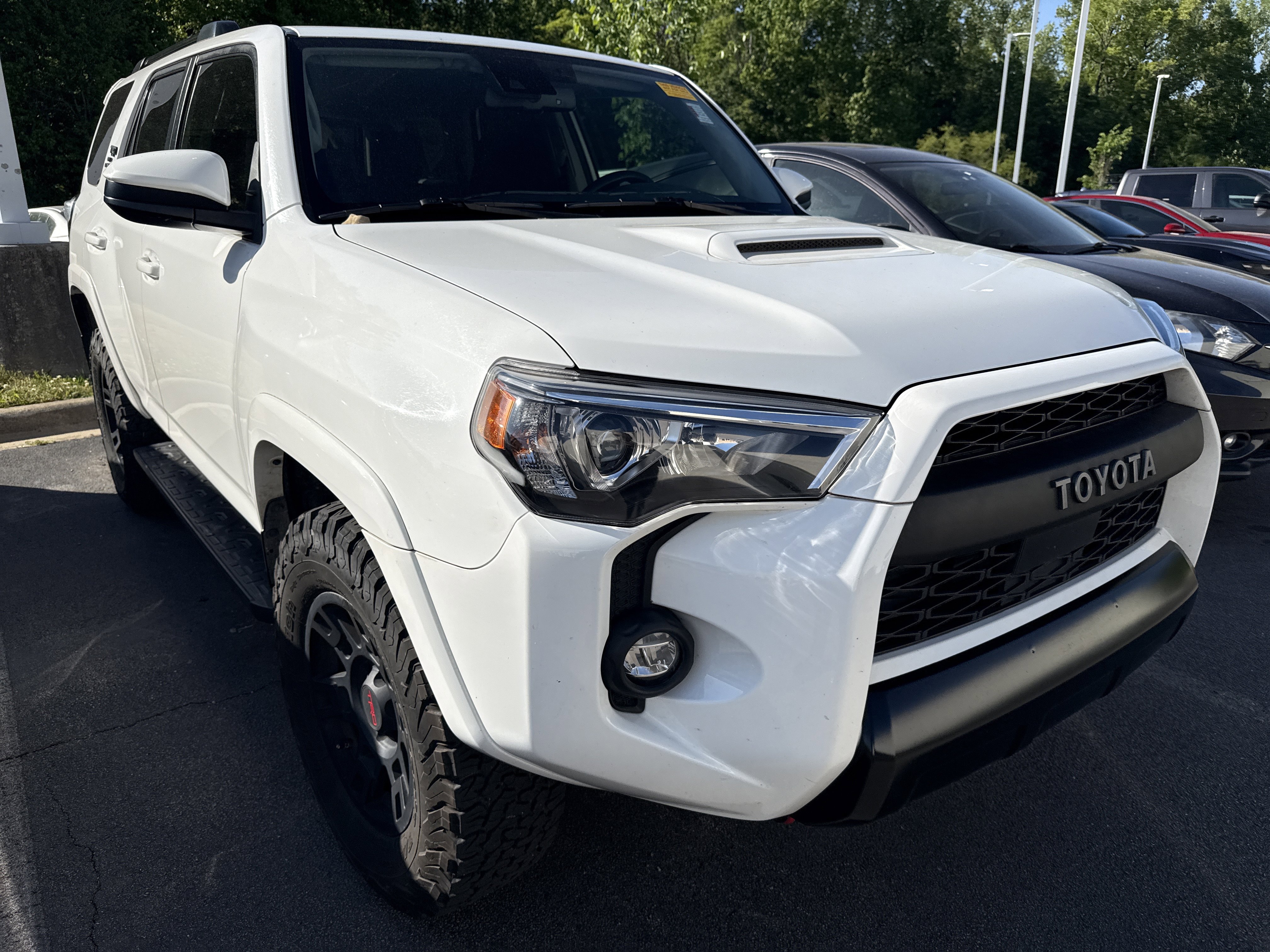 Used 2021 Toyota 4Runner TRD Off-Road image 2
