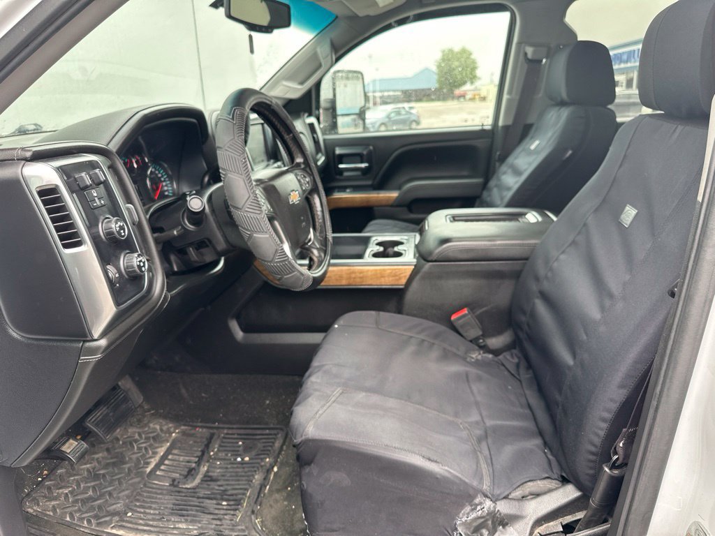 Used 2017 Chevrolet Silverado 1500 LTZ w/ LTZ Plus Package AWD/4WD image 14