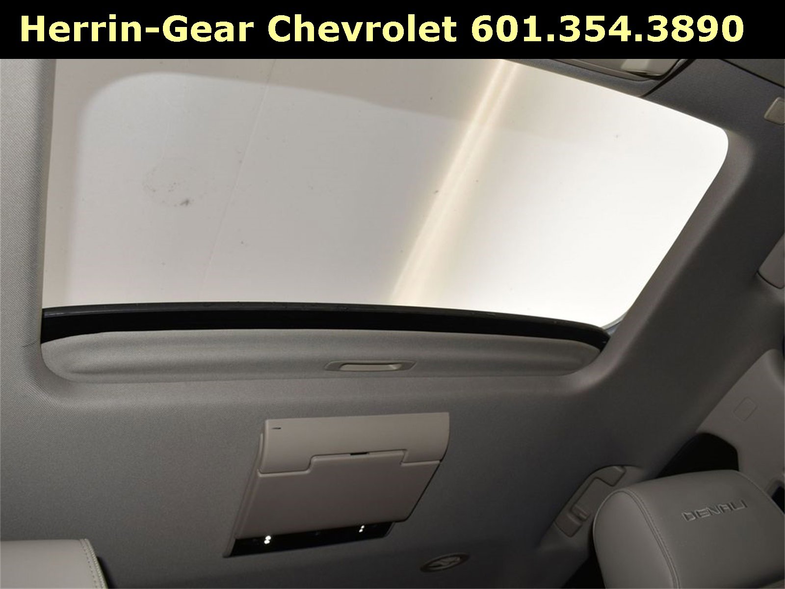 Used 2020 GMC Yukon Denali w/ Denali Ultimate Package image 21