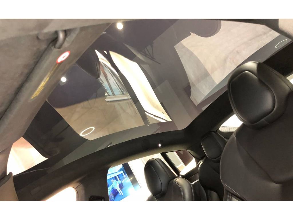 Used 2024 Tesla Model S image 40