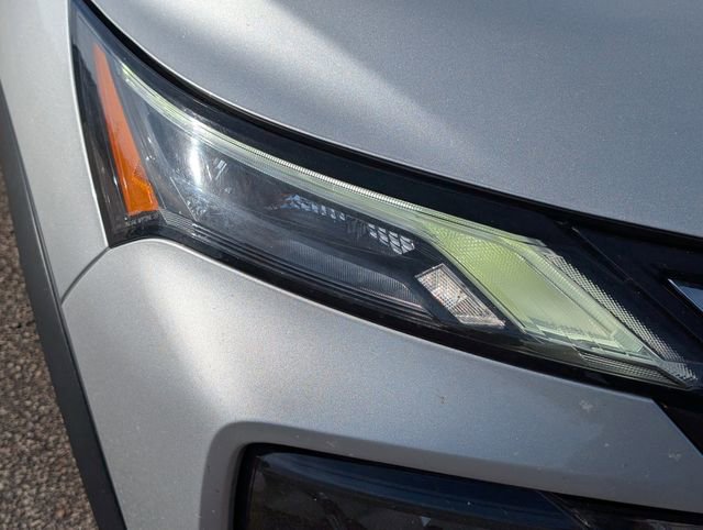 Used 2024 Nissan Rogue S AWD/4WD image 15