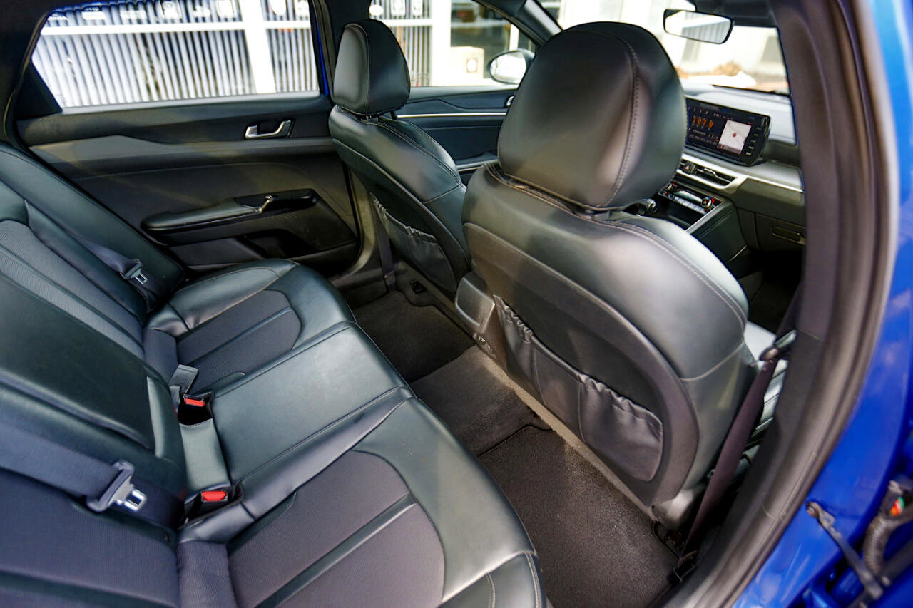 Used 2022 Kia K5 GT-Line FWD image 17