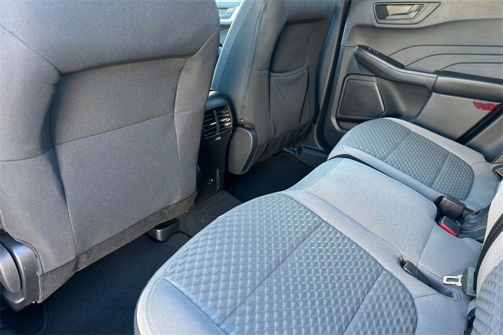 Used 2022 Ford Escape SE image 14