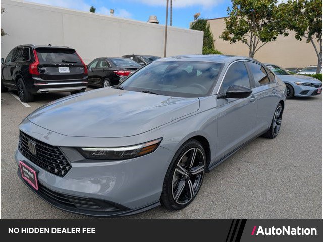 Used 2023 Honda Accord Sport image 1