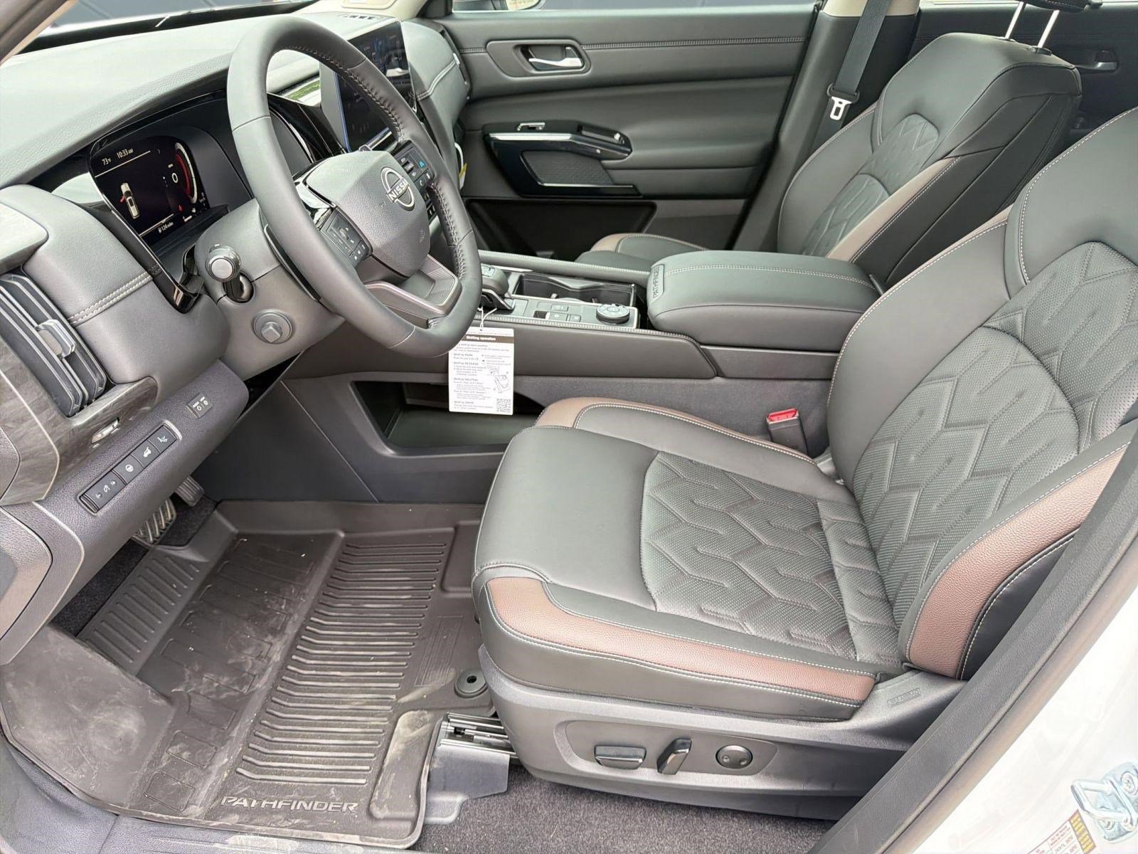 New 2026 Nissan Pathfinder Platinum image 5