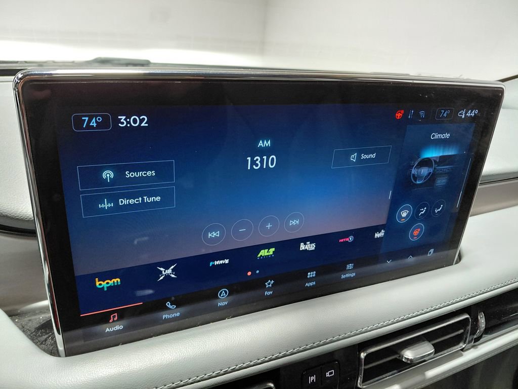 Used 2022 Lincoln Nautilus Reserve w/ Equipment Group 201A AWD/4WD image 35