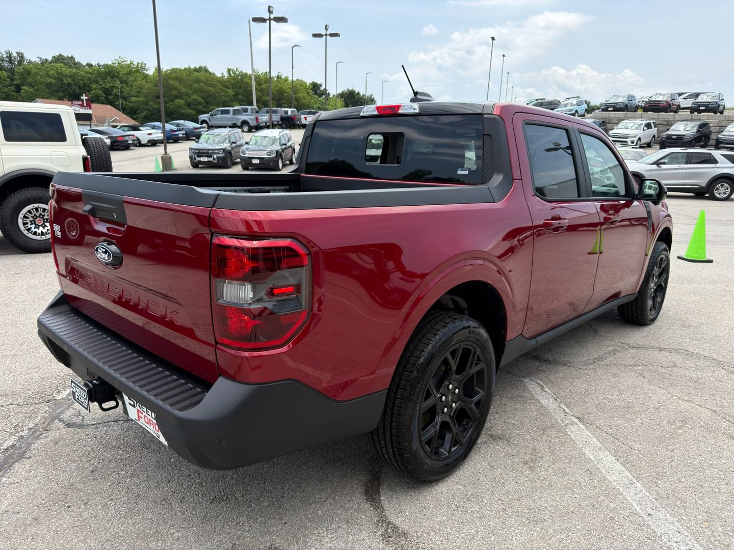 New 2026 Ford Maverick Lariat w/ Black Appearance Package AWD/4WD image 7