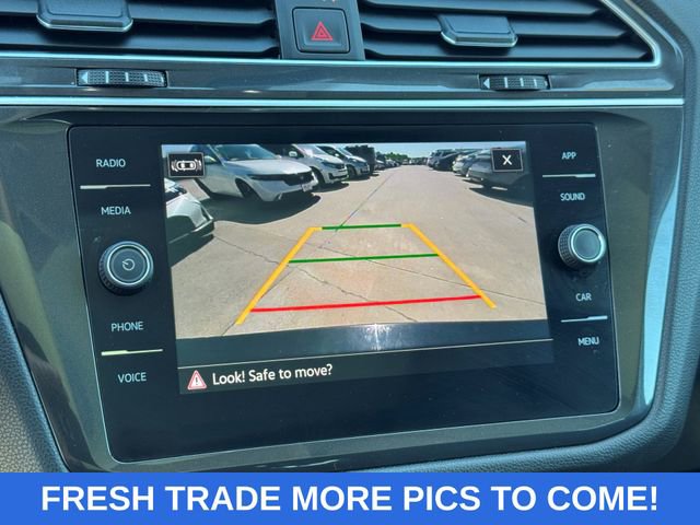 Used 2024 Volkswagen Tiguan SE w/ Panoramic Sunroof Package AWD/4WD image 28