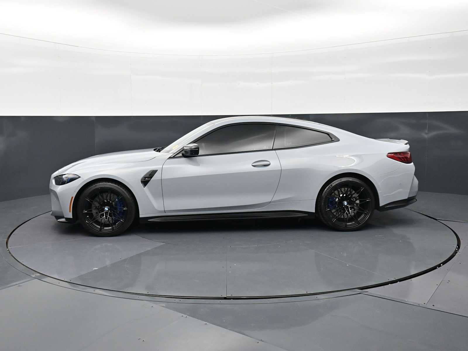 Used 2025 BMW M4 Competition w/ Executive Package image 8