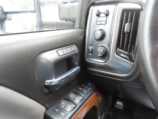 Used 2019 Chevrolet Silverado 2500 LTZ w/ Duramax Plus Package AWD/4WD image 31