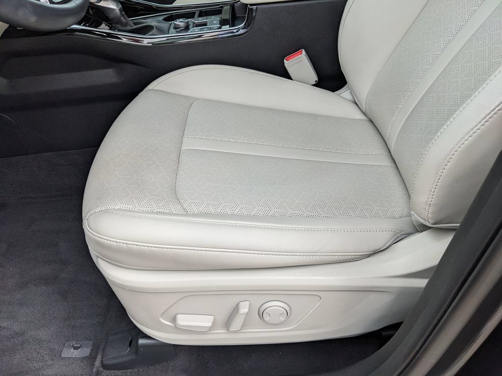 Certified 2023 Kia Sorento SX FWD image 22