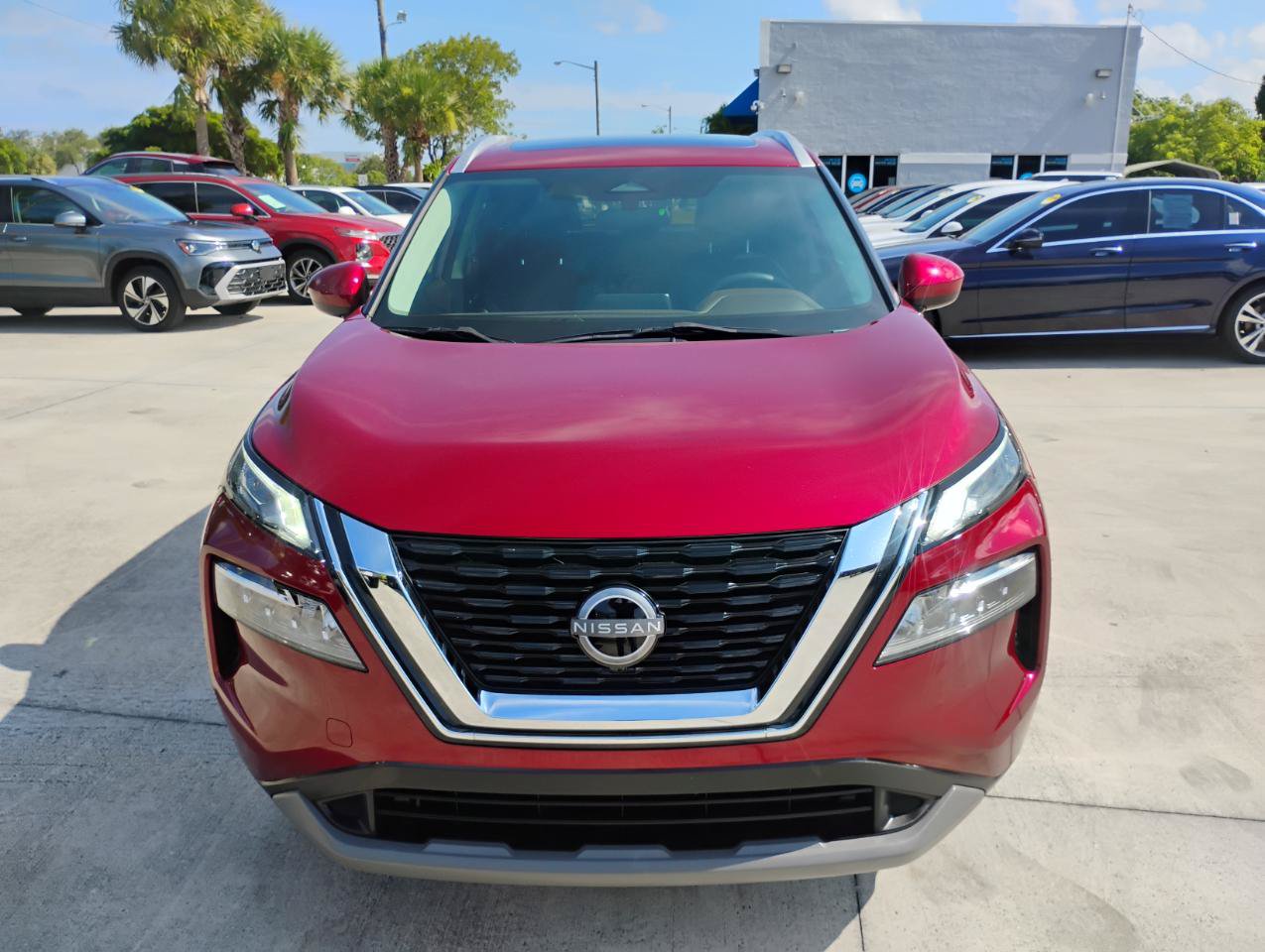 Used 2023 Nissan Rogue SV w/ SV Premium B Package FWD image 23