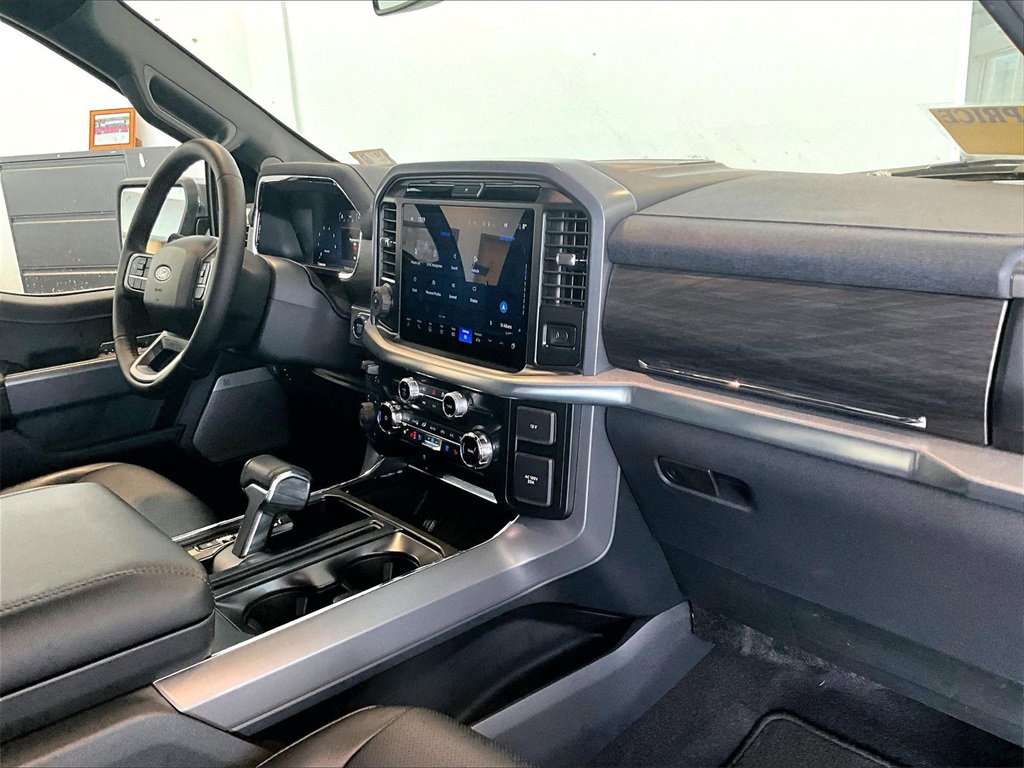 Used 2025 Ford F150 Lariat w/ Equipment Group 501A Mid image 14