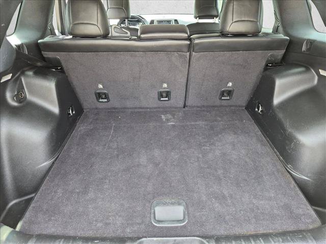 Used 2021 Jeep Cherokee Trailhawk w/ Technology Group AWD/4WD image 11