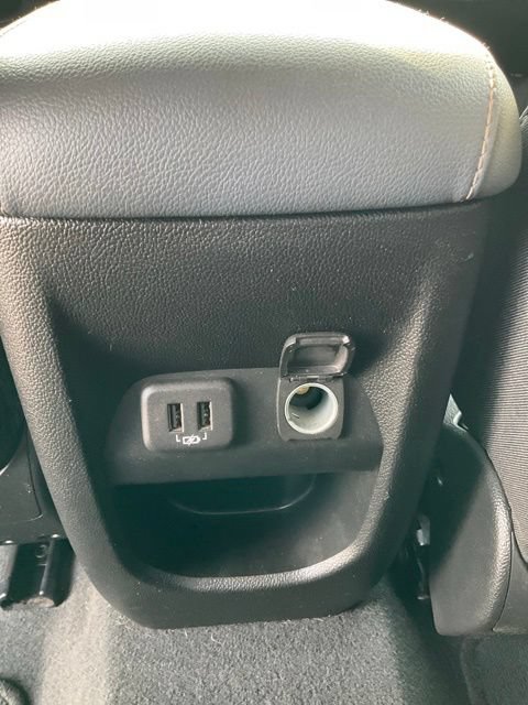 Used 2022 Chevrolet Colorado Z71 AWD/4WD image 17
