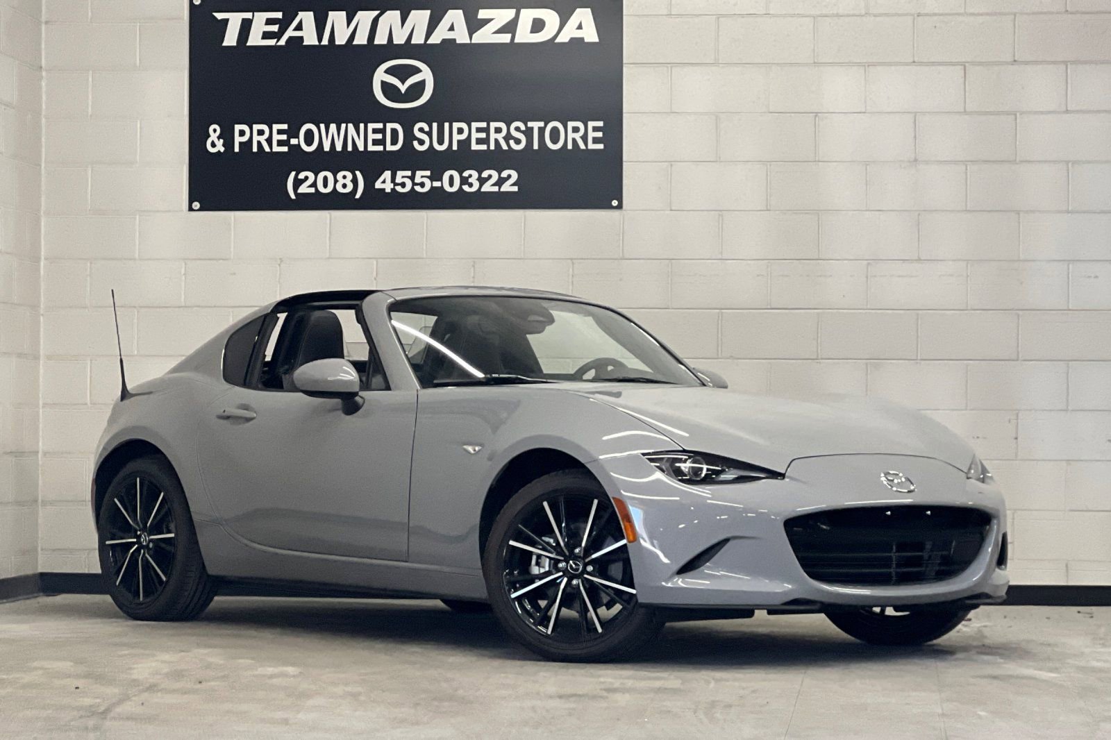 Used 2024 MAZDA MX-5 Miata RF Grand Touring w/ Weather Package image 22