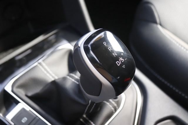 Used 2024 Volkswagen Taos SEL image 29